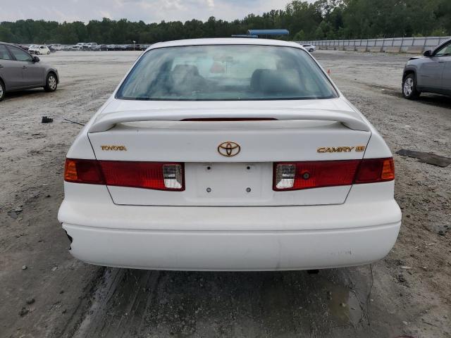 Photo 6 from auction – 2000 TOYOTA CAMRY LE with VIN 4T1BG22K4YU932054