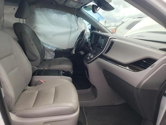 Photo 7 from auction – 2020 TOYOTA SIENNA XLE with VIN 5TDYZ3DC4LS042011