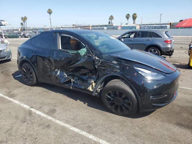 Снимка 4 от търг – 2021 TESLA MODEL Y с VIN 5YJYGDEE4MF115265
