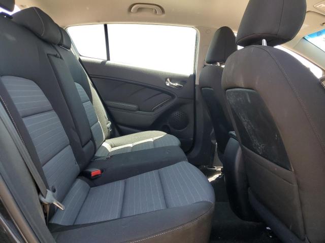 Photo 11 from auction – 2016 KIA FORTE LX with VIN KNAFK5A89G5587069