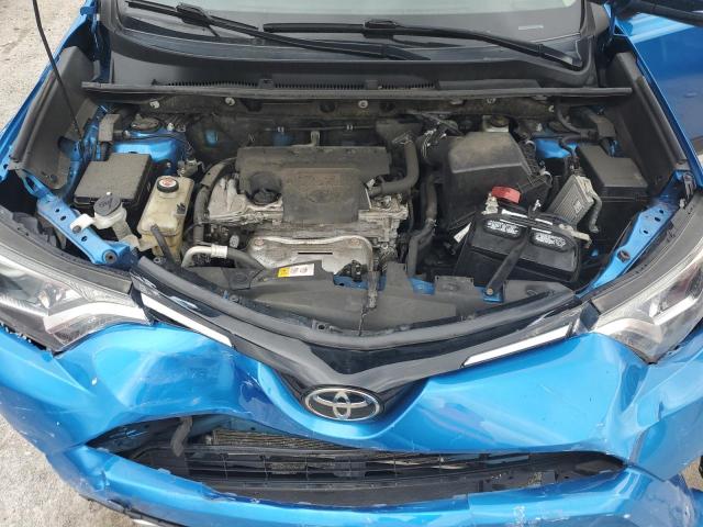Photo 12 from auction – 2017 TOYOTA RAV4 XLE with VIN JTMRFREV1HJ164054