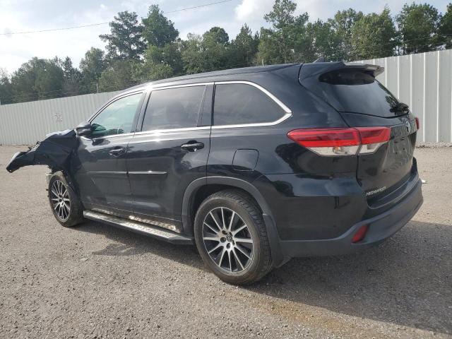 Photo 2 from auction – 2018 TOYOTA HIGHLANDER with VIN 5TDKZRFH6JS536918