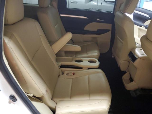 Photo 11 from auction – 2016 TOYOTA HIGHLANDER with VIN 5TDKKRFH8GS168075