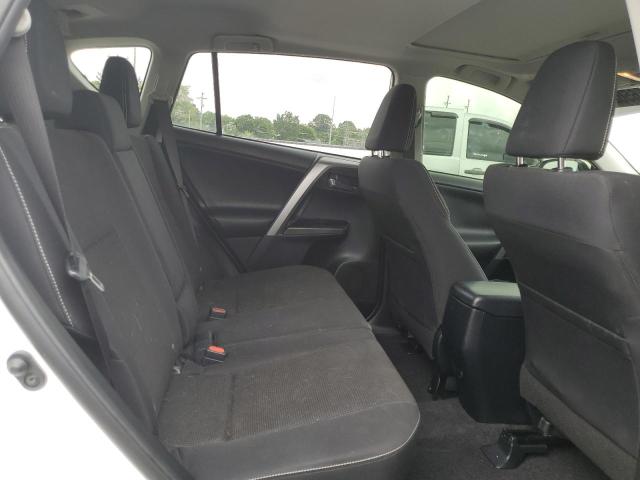 Photo 11 from auction – 2017 TOYOTA RAV4 XLE with VIN JTMRFREVXHD199934