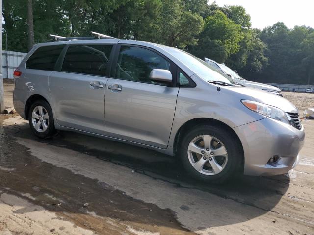 Photo 4 from auction – 2013 TOYOTA SIENNA LE with VIN 5TDKK3DC3DS400971