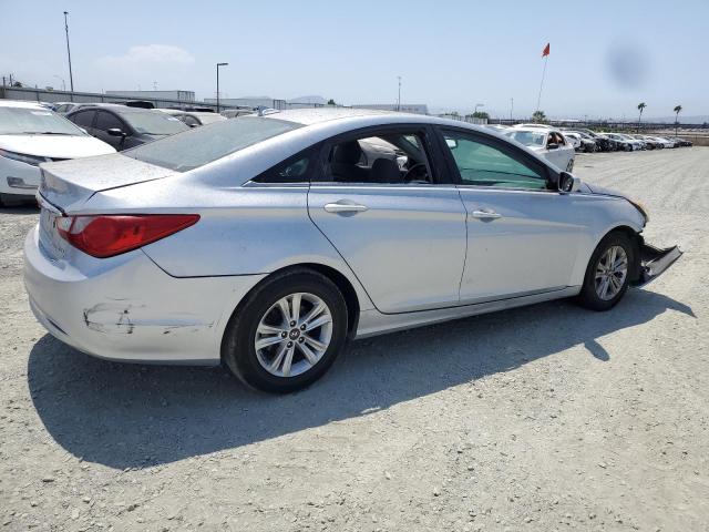 Photo 3 from auction – 2013 HYUNDAI SONATA GLS with VIN 5NPEB4AC3DH741400