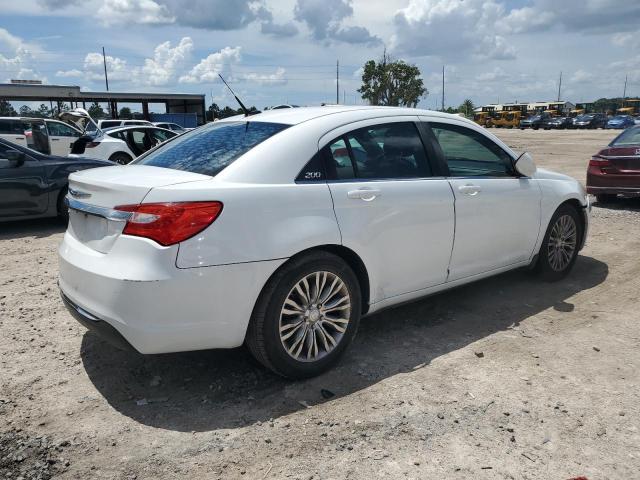 Photo 3 from auction – 2012 CHRYSLER 200 LX with VIN 1C3CCBAB1CN170816