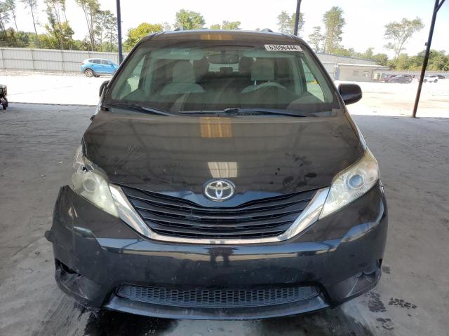 Photo 5 from auction – 2013 TOYOTA SIENNA LE with VIN 5TDKK3DC5DS354804
