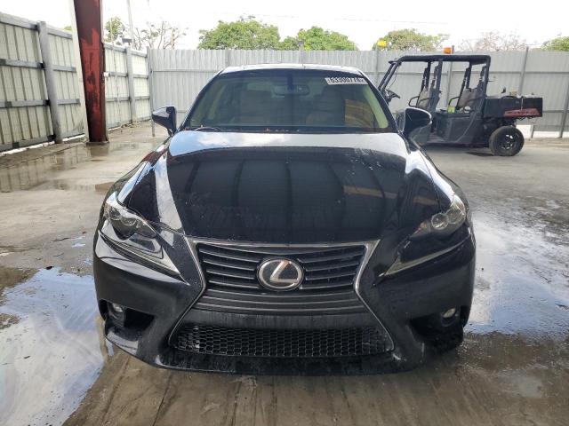 Photo 5 from auction – 2016 LEXUS IS 300 with VIN JTHCM1D25G5002566