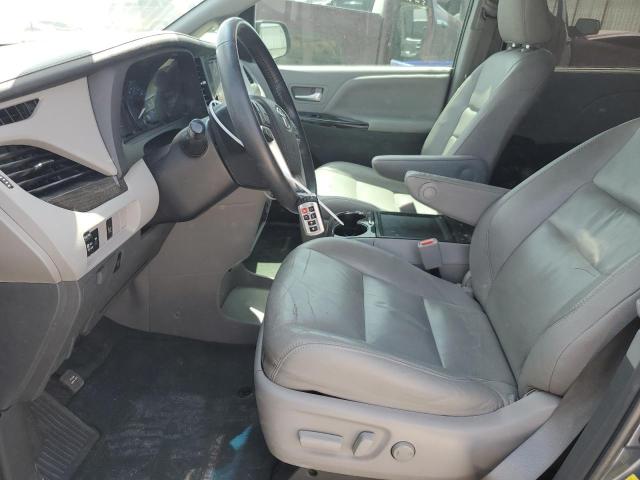 Photo 7 from auction – 2015 TOYOTA SIENNA XLE with VIN 5TDYK3DC2FS680279