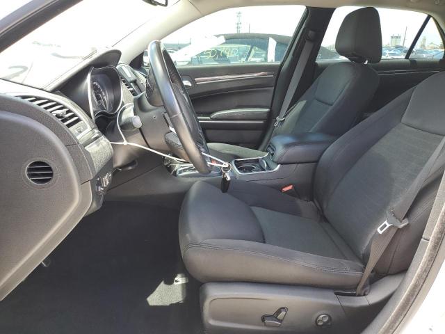 Photo 7 from auction – 2019 CHRYSLER 300 TOURIN with VIN 2C3CCAAG4KH582547