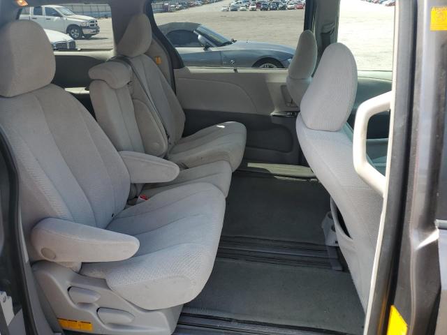 Photo 11 from auction – 2011 TOYOTA SIENNA LE with VIN 5TDKK3DC9BS140959