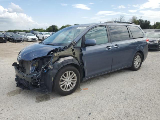 Photo 1 from auction – 2014 TOYOTA SIENNA XLE with VIN 5TDYK3DC7ES435959