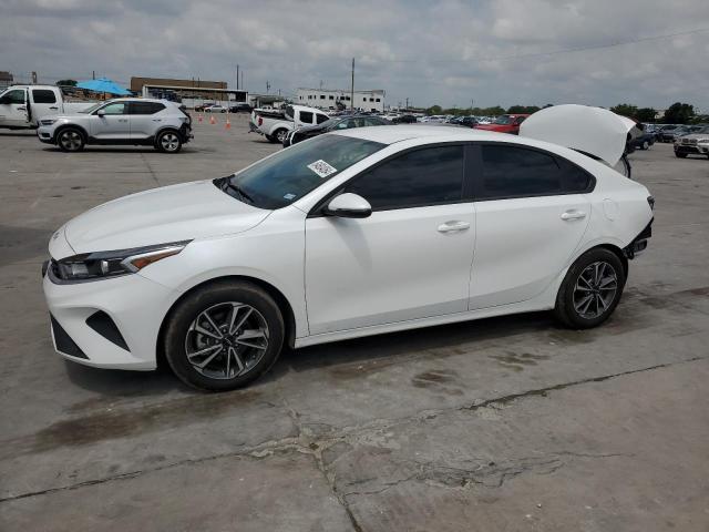 KIA FORTE LX 2023 with VIN 3KPF24AD8PE637877 - Photo from auction