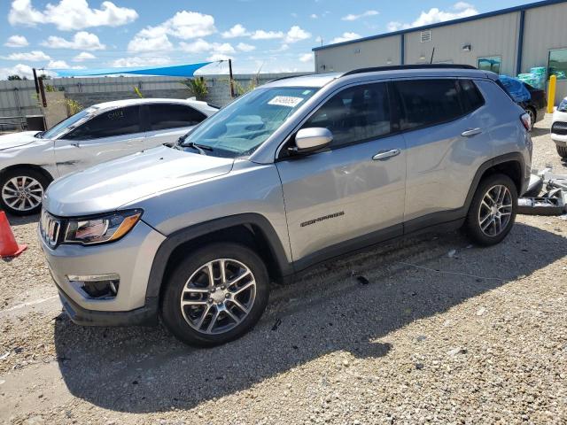 JEEP COMPASS LA 2019 with VIN 3C4NJCBB4KT658882 - Photo from auction
