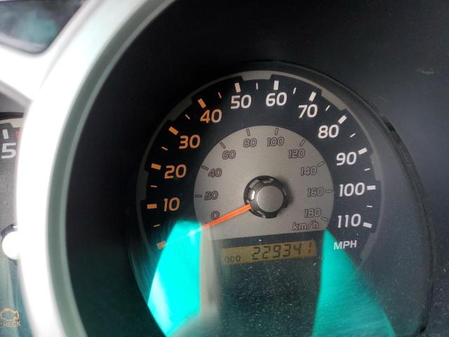 Photo 9 from auction – 2004 TOYOTA 4RUNNER SR with VIN JTEBT14R640036419