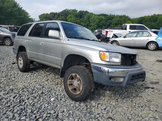 Photo 4 from auction – 1999 TOYOTA 4RUNNER SR with VIN JT3GN86R4X0095004