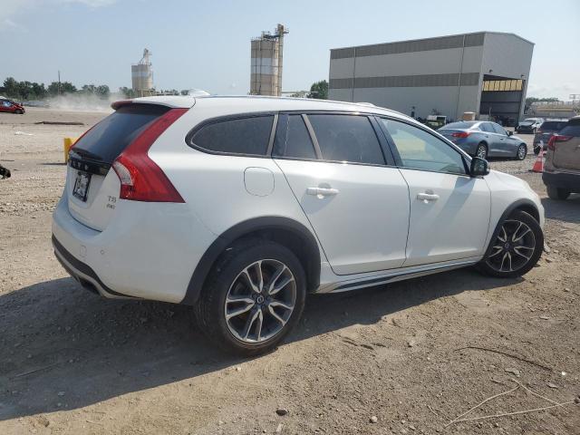 Photo 3 from auction – 2018 VOLVO V60 CROSS with VIN YV440MWK2J2056817
