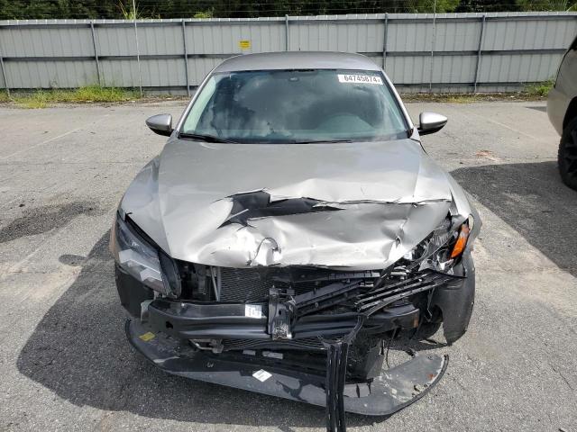 Photo 5 from auction – 2012 VOLKSWAGEN PASSAT S with VIN 1VWAH7A33CC027773