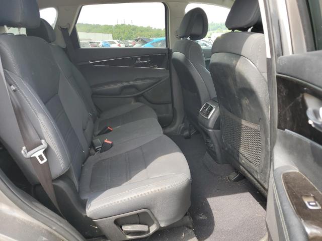 Photo 11 from auction – 2016 KIA SORENTO LX with VIN 5XYPGDA56GG160366