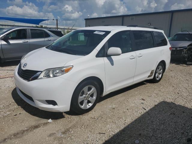 Photo 1 from auction – 2011 TOYOTA SIENNA LE with VIN 5TDKK3DC7BS158358