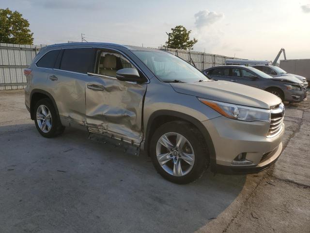 Photo 4 from auction – 2016 TOYOTA HIGHLANDER with VIN 5TDDKRFH7GS275000