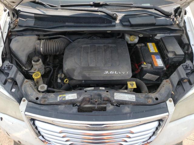 Photo 12 from auction – 2013 CHRYSLER TOWN & COU with VIN 2C4RC1BG2DR565327
