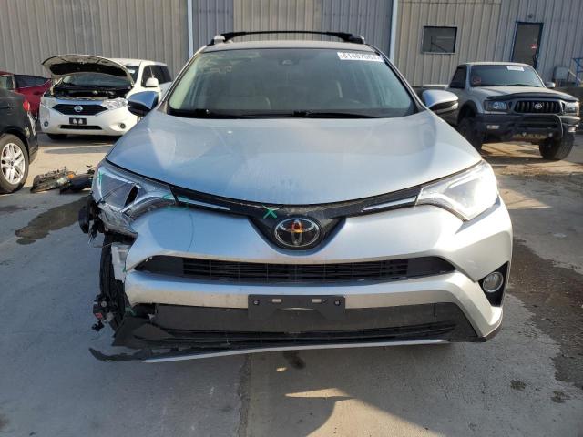 Photo 5 from auction – 2018 TOYOTA RAV4 ADVEN with VIN 2T3RFREV0JW740952