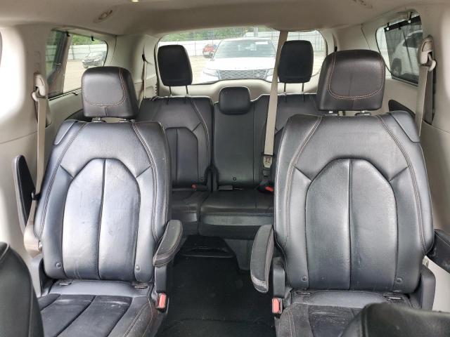 Photo 10 from auction – 2017 CHRYSLER PACIFICA T with VIN 2C4RC1BG3HR642731