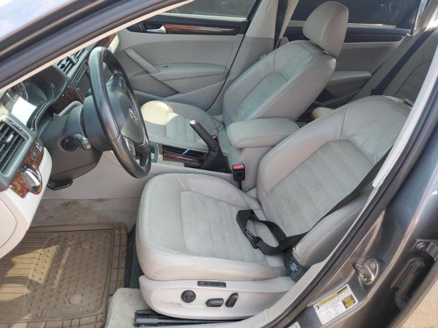 Photo 7 from auction – 2012 VOLKSWAGEN PASSAT SEL with VIN 1VWCN7A32CC039544