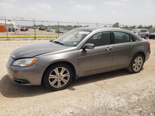 CHRYSLER 200 2013 with VIN 1C3CCBBB1DN692099 - Photo from auction