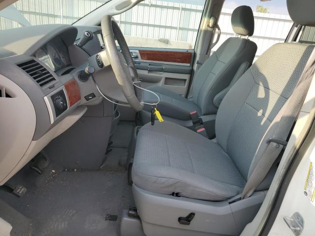 Photo 7 from auction – 2009 CHRYSLER TOWN & COU with VIN 2A8HR54199R577632
