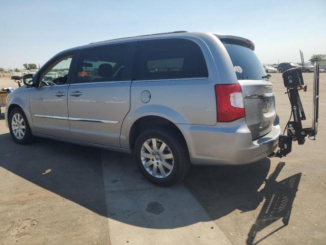 Photo 2 from auction – 2016 CHRYSLER TOWN & COU with VIN 2C4RC1BG6GR295359