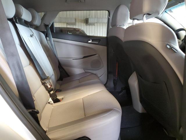 Photo 11 from auction – 2019 HYUNDAI TUCSON SE with VIN KM8J2CA41KU946004