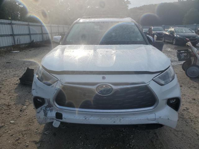 Photo 5 from auction – 2022 TOYOTA HIGHLANDER with VIN 5TDGBRCH7NS541713