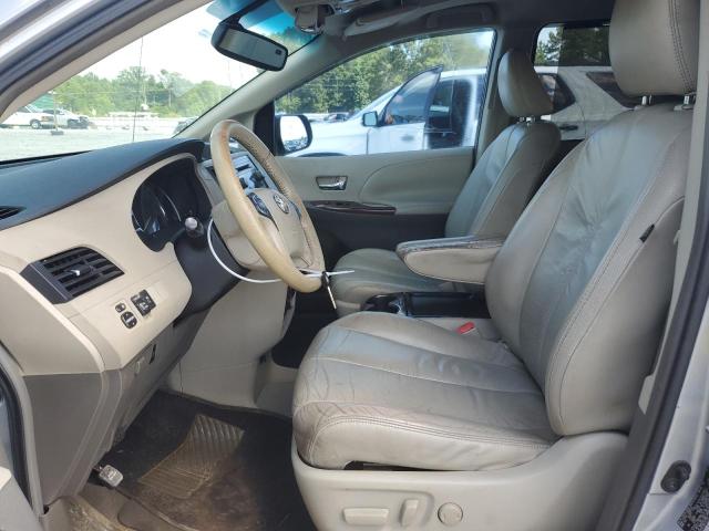 Photo 7 from auction – 2011 TOYOTA SIENNA XLE with VIN 5TDYK3DC0BS123722