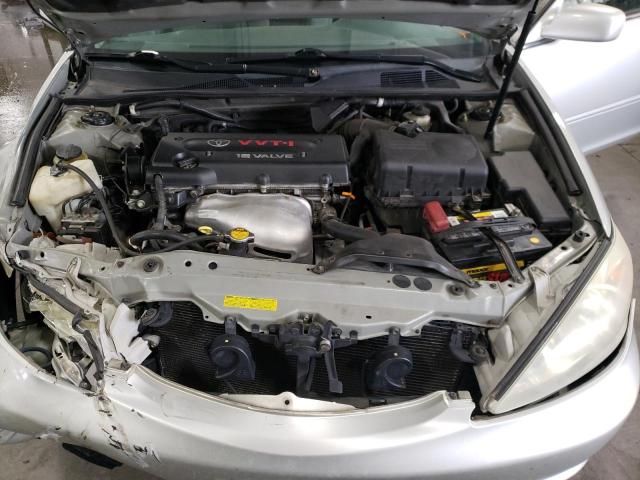 Photo 11 from auction – 2004 TOYOTA CAMRY LE with VIN 4T1BE30K14U795888