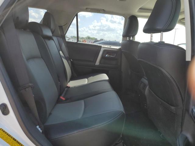 Photo 11 from auction – 2014 TOYOTA 4RUNNER SR with VIN JTEBU5JR7E5199481