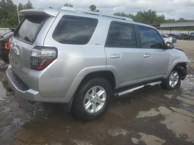 Photo 3 from auction – 2016 TOYOTA 4RUNNER SR with VIN JTEBU5JR6G5353567
