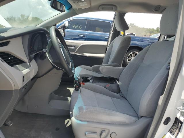 Photo 7 from auction – 2016 TOYOTA SIENNA LE with VIN 5TDKK3DC3GS746202