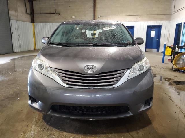 Photo 5 from auction – 2015 TOYOTA SIENNA LE with VIN 5TDKK3DC6FS563388