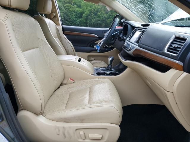 Photo 7 from auction – 2019 TOYOTA HIGHLANDER with VIN 5TDDZRFH2KS979108