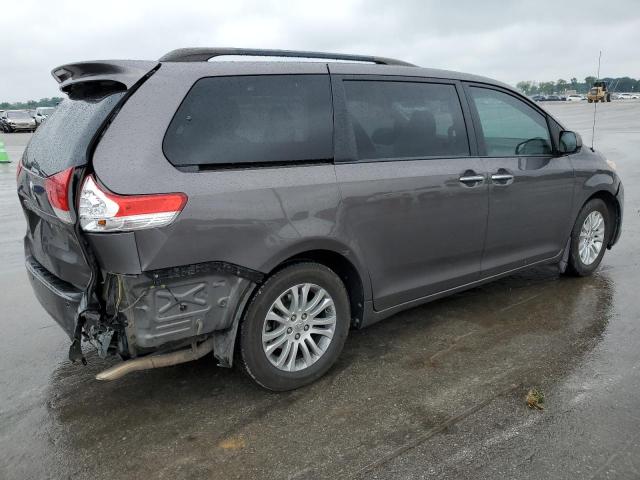 Photo 3 from auction – 2012 TOYOTA SIENNA XLE with VIN 5TDYK3DC6CS238312