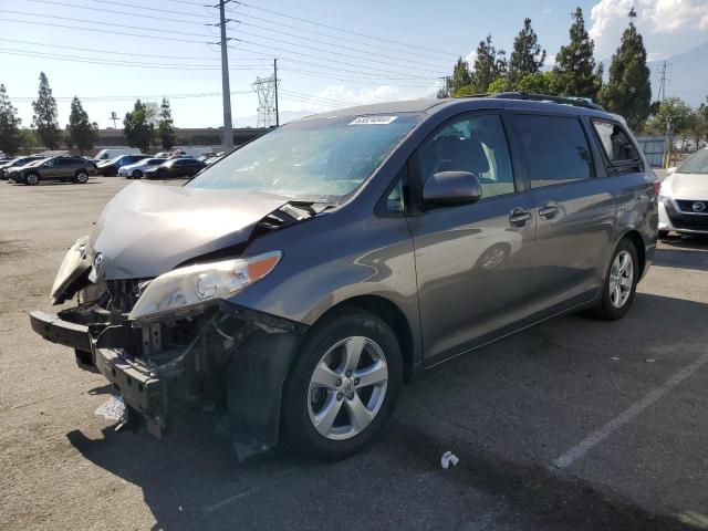 Photo 1 from auction – 2016 TOYOTA SIENNA LE with VIN 5TDKK3DC9GS710854