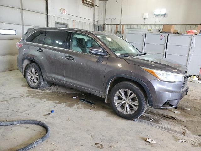 Photo 4 from auction – 2015 TOYOTA HIGHLANDER with VIN 5TDJKRFH6FS146702