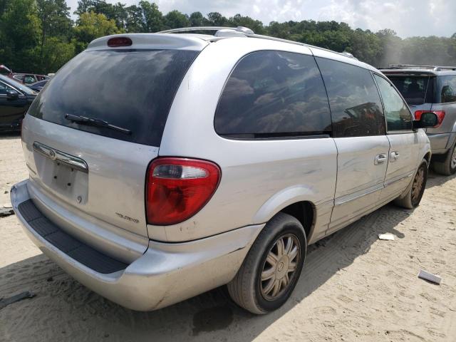 Photo 3 from auction – 2004 CHRYSLER TOWN & COU with VIN 2C4GP54L24R563137