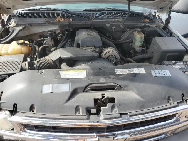 Photo 12 from auction – 2000 CHEVROLET SUBURBAN K with VIN 3GNFK16T8YG228564