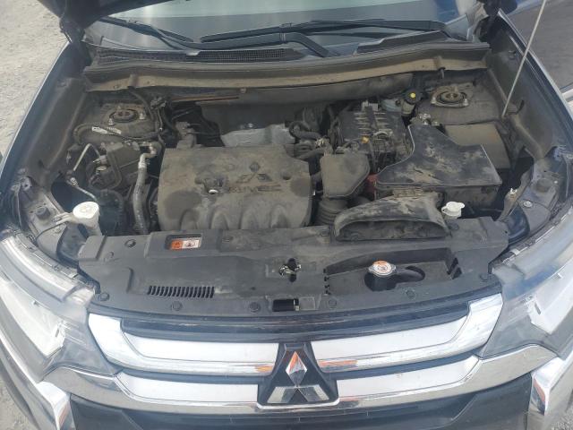 Photo 11 from auction – 2016 MITSUBISHI OUTLANDER with VIN JA4AD3A3XGZ065182