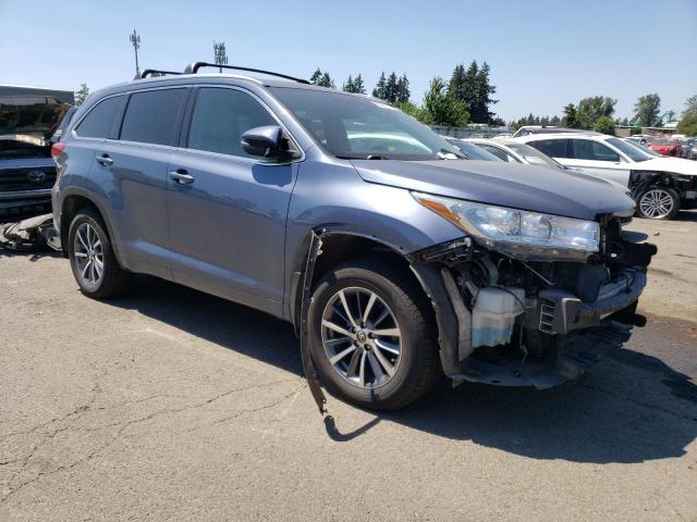 Photo 4 from auction – 2018 TOYOTA HIGHLANDER with VIN 5TDJZRFHXJS910765