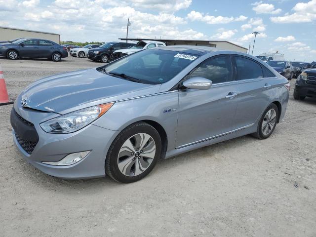 HYUNDAI SONATA HYB 2015 with VIN KMHEC4A43FA125367 - Photo from auction
